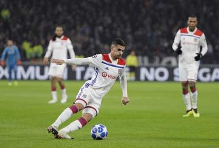 以微弱劣势 以微弱劣势